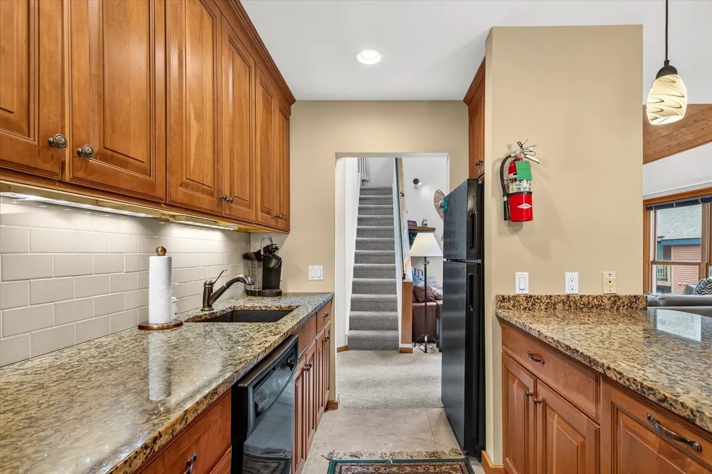 528 East Mountain Road Killington VT 05751