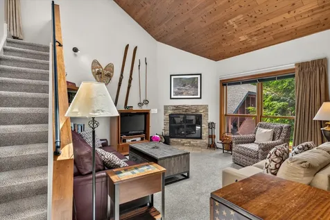 528 East Mountain Road Killington VT 05751