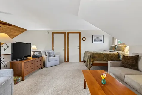 528 East Mountain Road Killington VT 05751