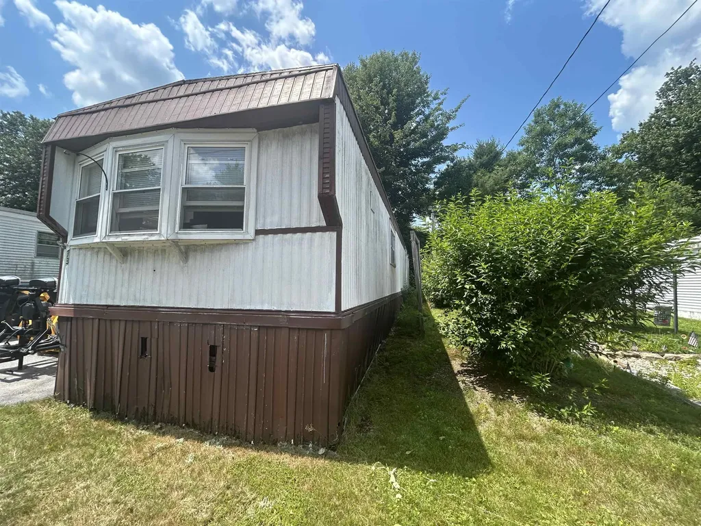 73 Crystal Springs Way Somersworth NH 03878