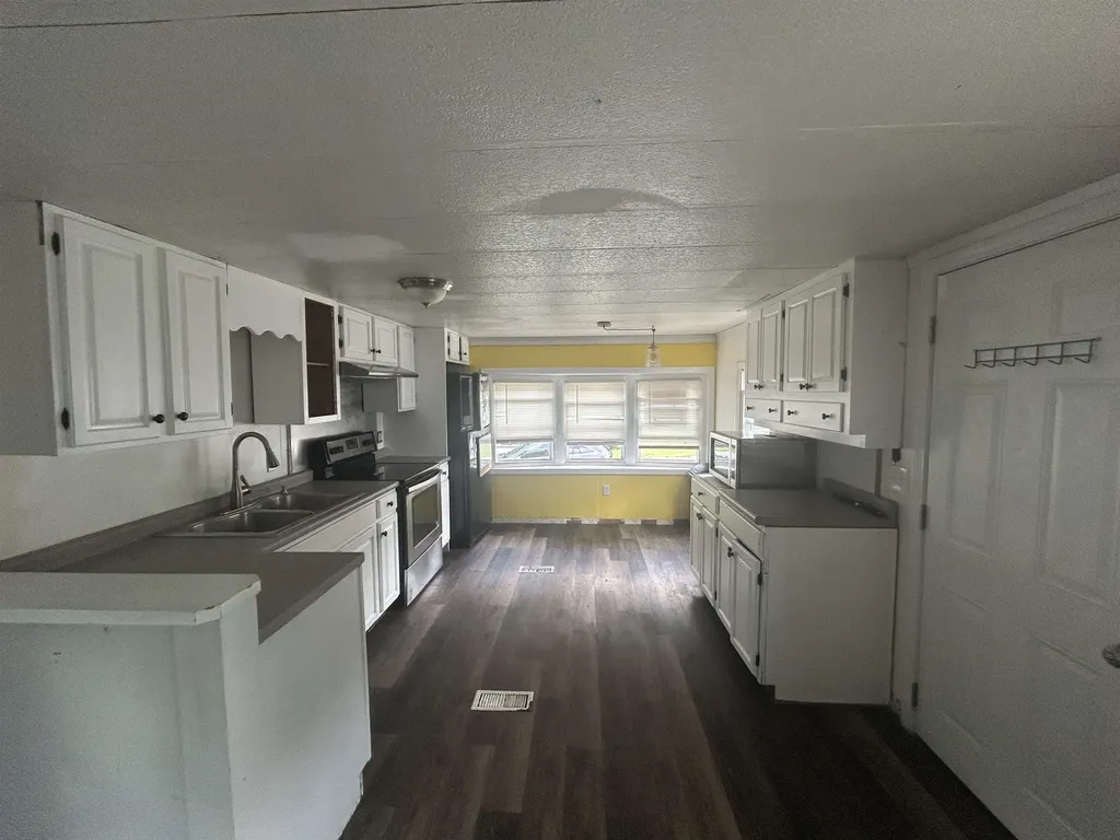 73 Crystal Springs Way Somersworth NH 03878