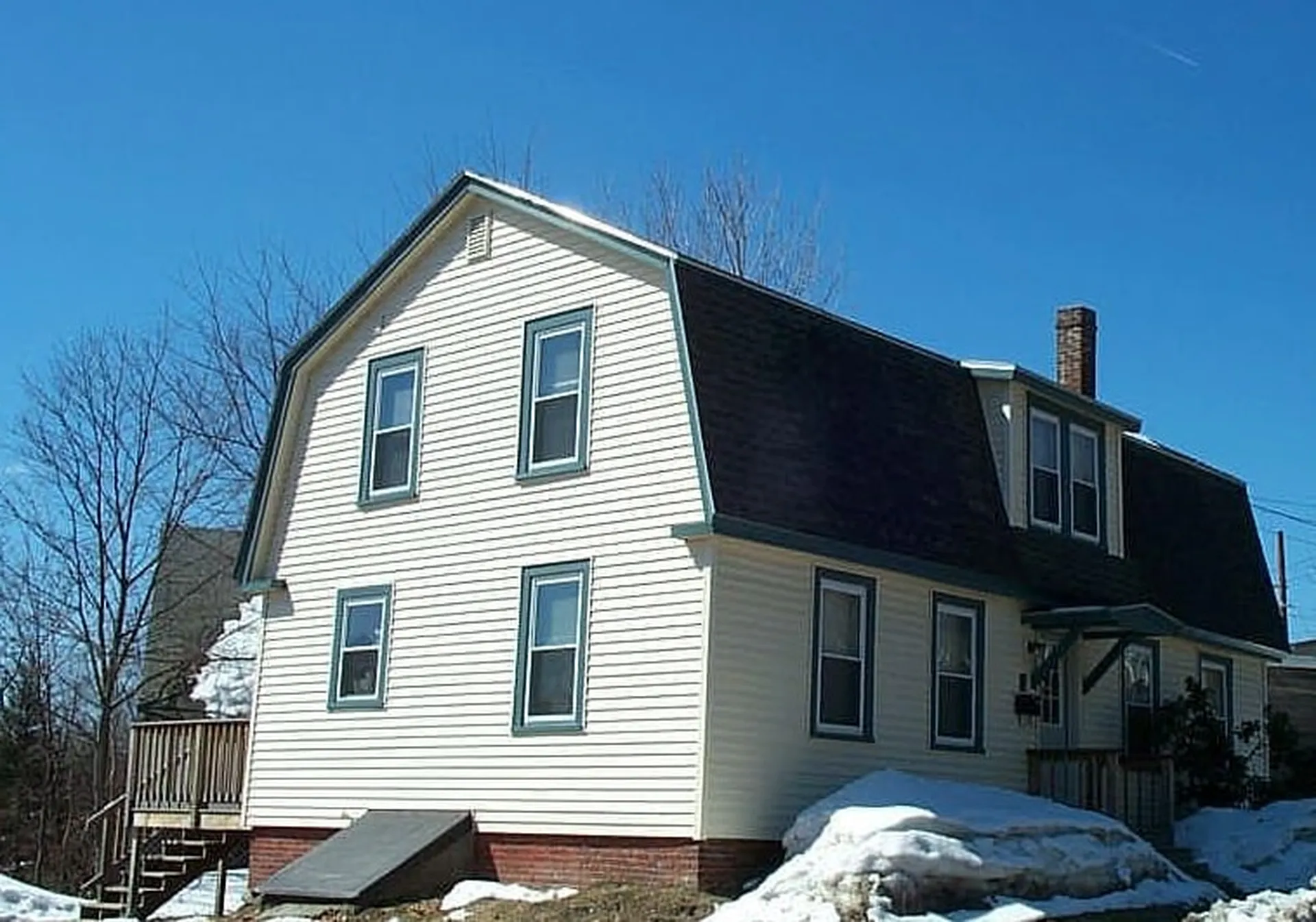 Keene NH, 3 Giffin Street