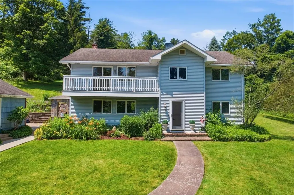 811 Middle Pownal Road Bennington VT 05201