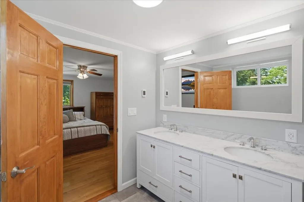 811 Middle Pownal Road Bennington VT 05201