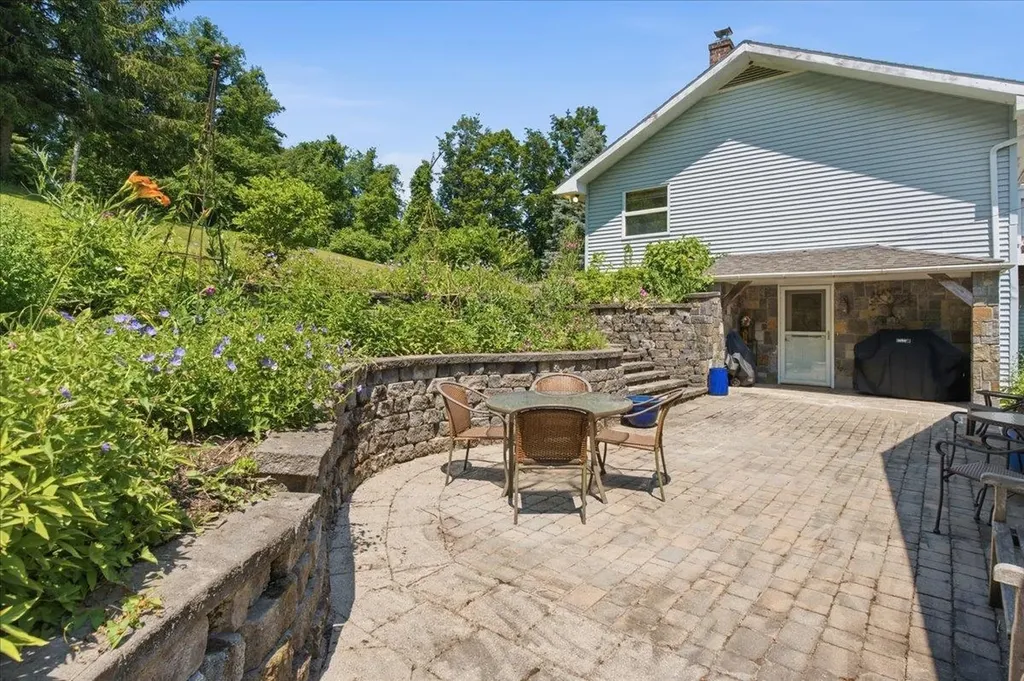 811 Middle Pownal Road Bennington VT 05201