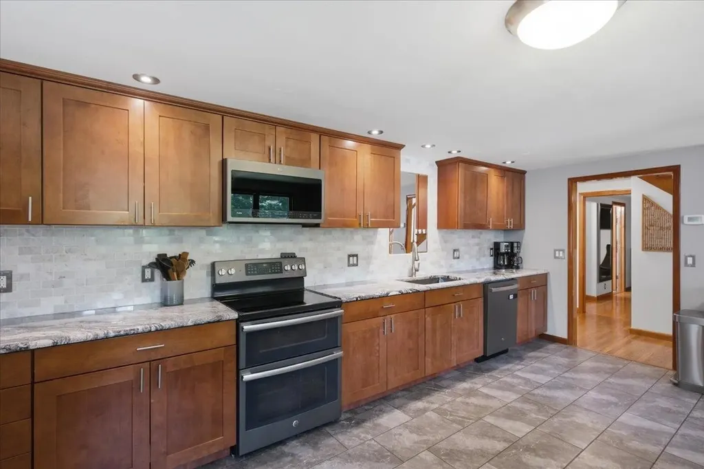 811 Middle Pownal Road Bennington VT 05201