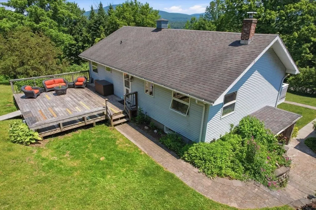 811 Middle Pownal Road Bennington VT 05201