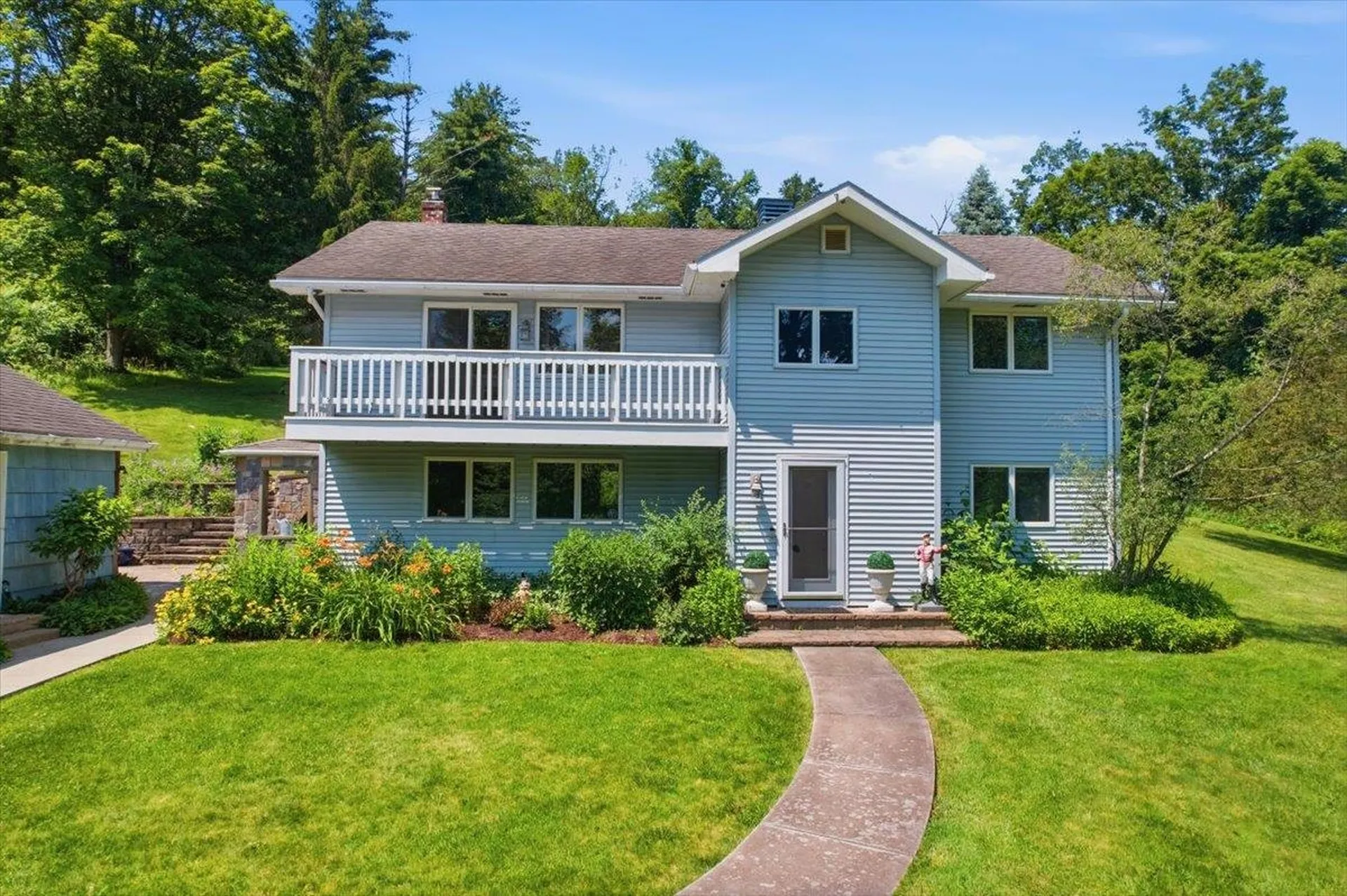 811 Middle Pownal Road Bennington VT 05201