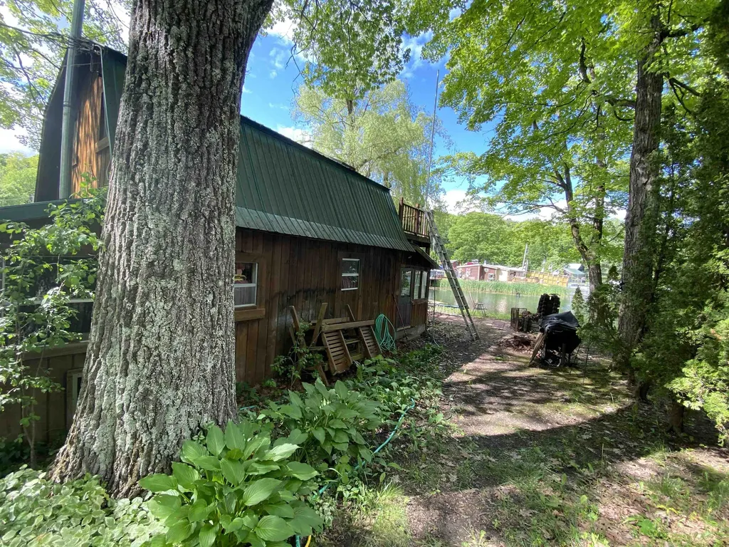 64 Tyminski Lane Hubbardton VT 05735