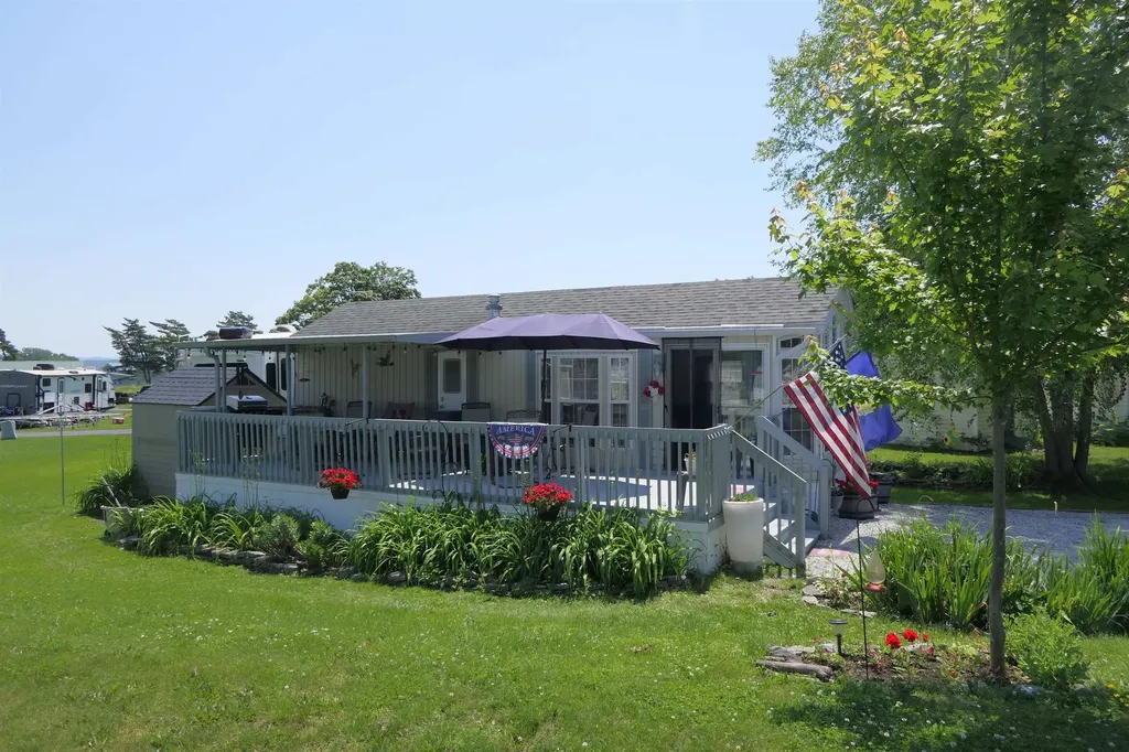 17 Eagle Lane South Hero VT 06586