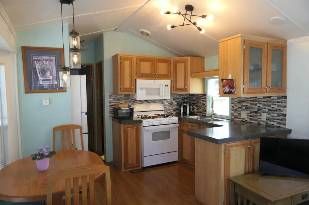 17 Eagle Lane South Hero VT 06586