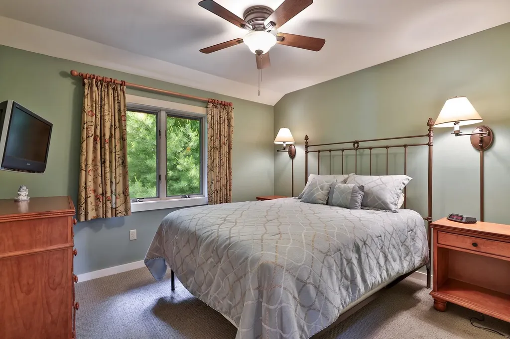 31 Plumley Ridge Ludlow VT 05149