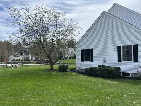 47 Fellows Road Brentwood NH 03833