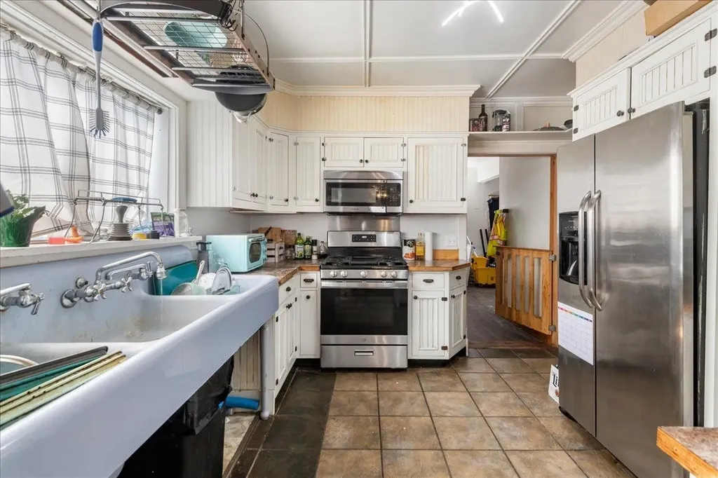 59 Intervale Avenue Richford VT 05476-1120