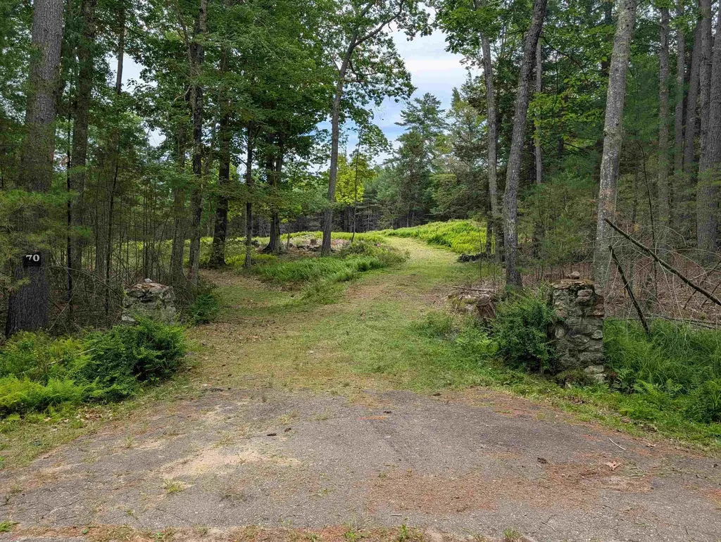70 High Ridge Road Moultonborough NH 03254