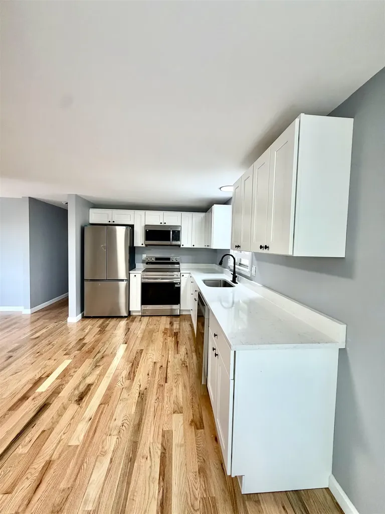 377 Broad Street Nashua NH 03063
