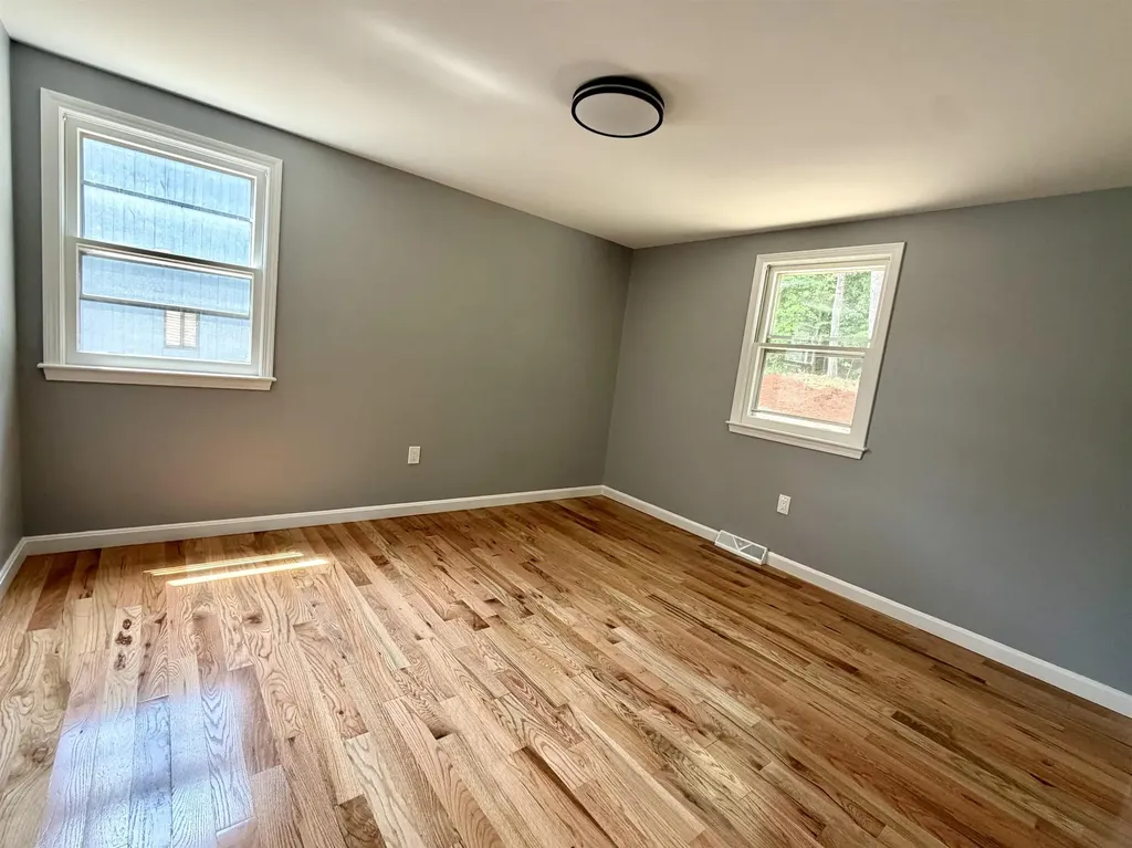 377 Broad Street Nashua NH 03063