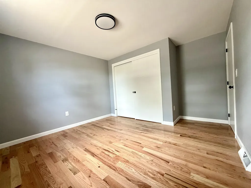 377 Broad Street Nashua NH 03063