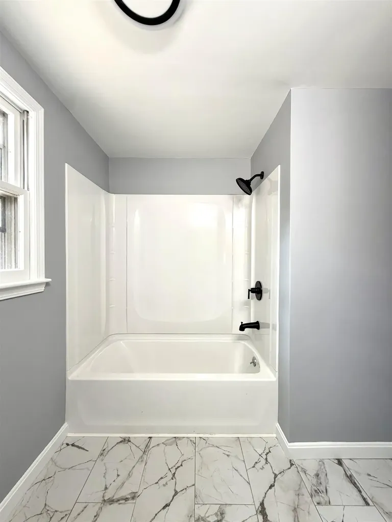377 Broad Street Nashua NH 03063