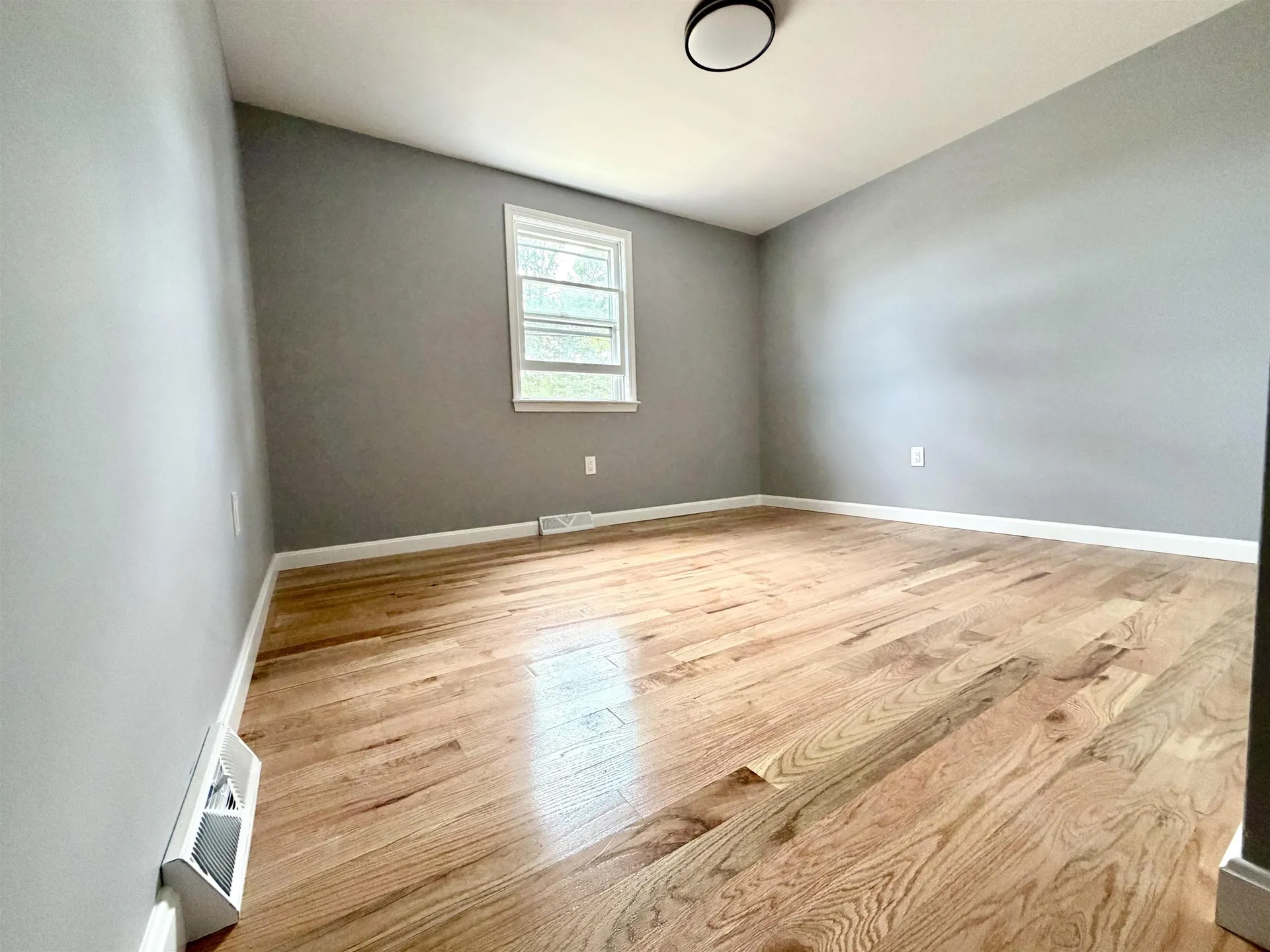 377 Broad Street Nashua NH 03063