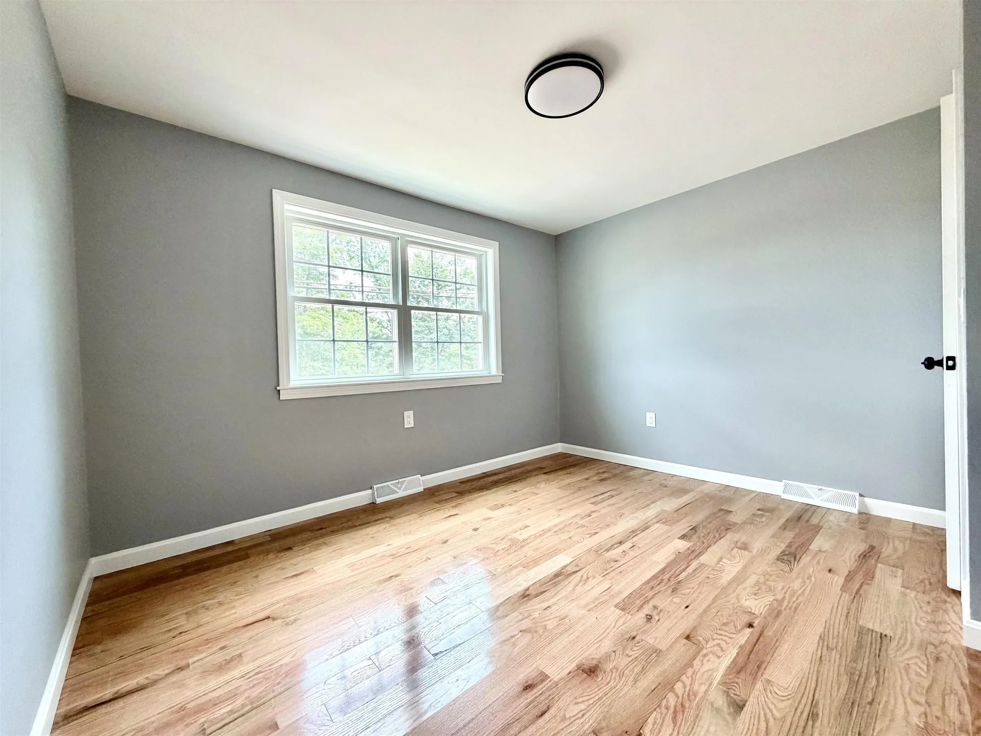 377 Broad Street Nashua NH 03063