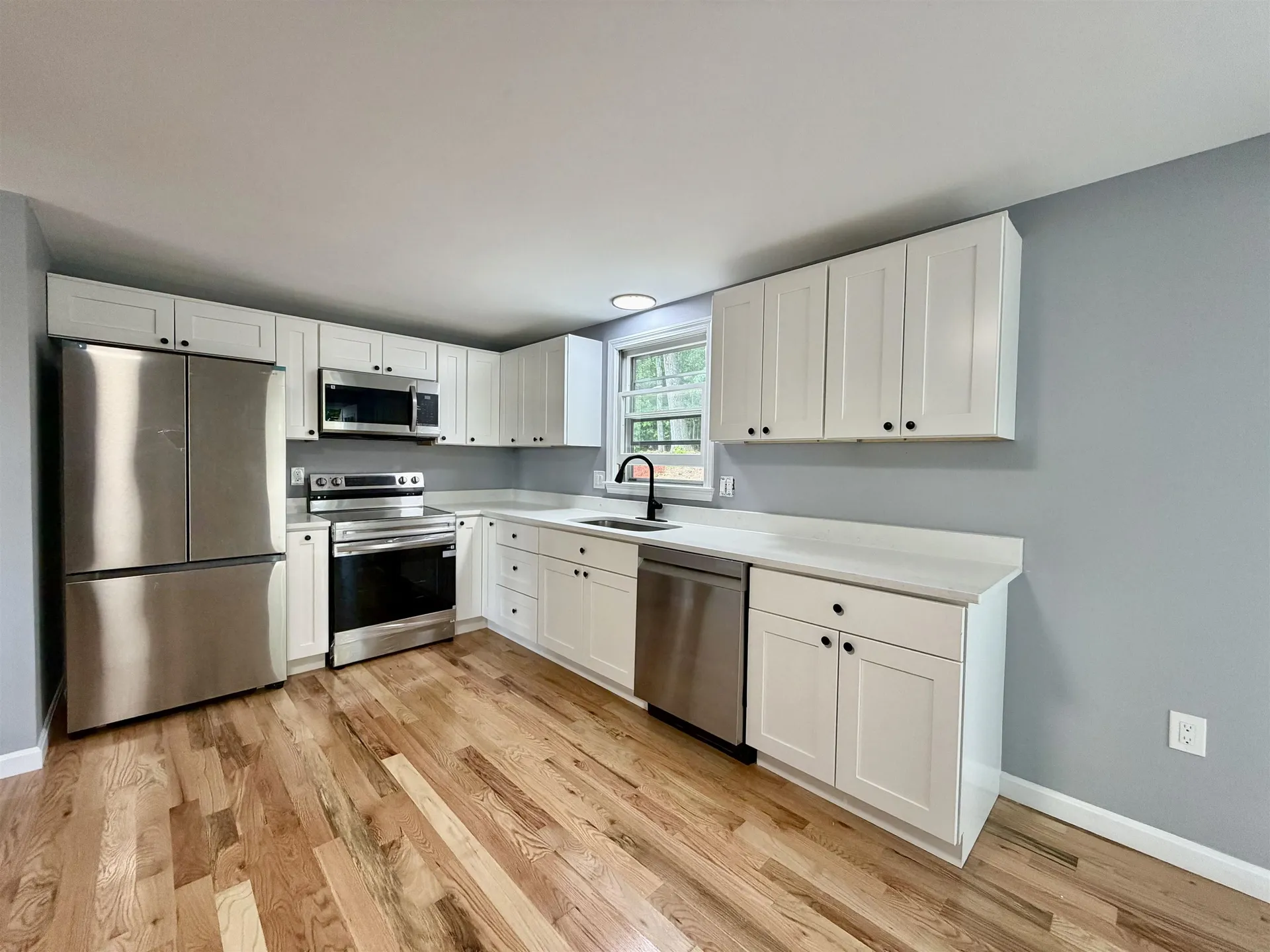 377 Broad Street Nashua NH 03063