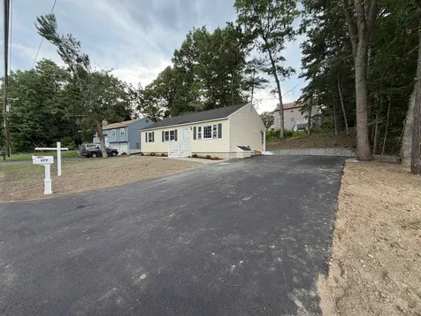 377 Broad Street Nashua NH 03063