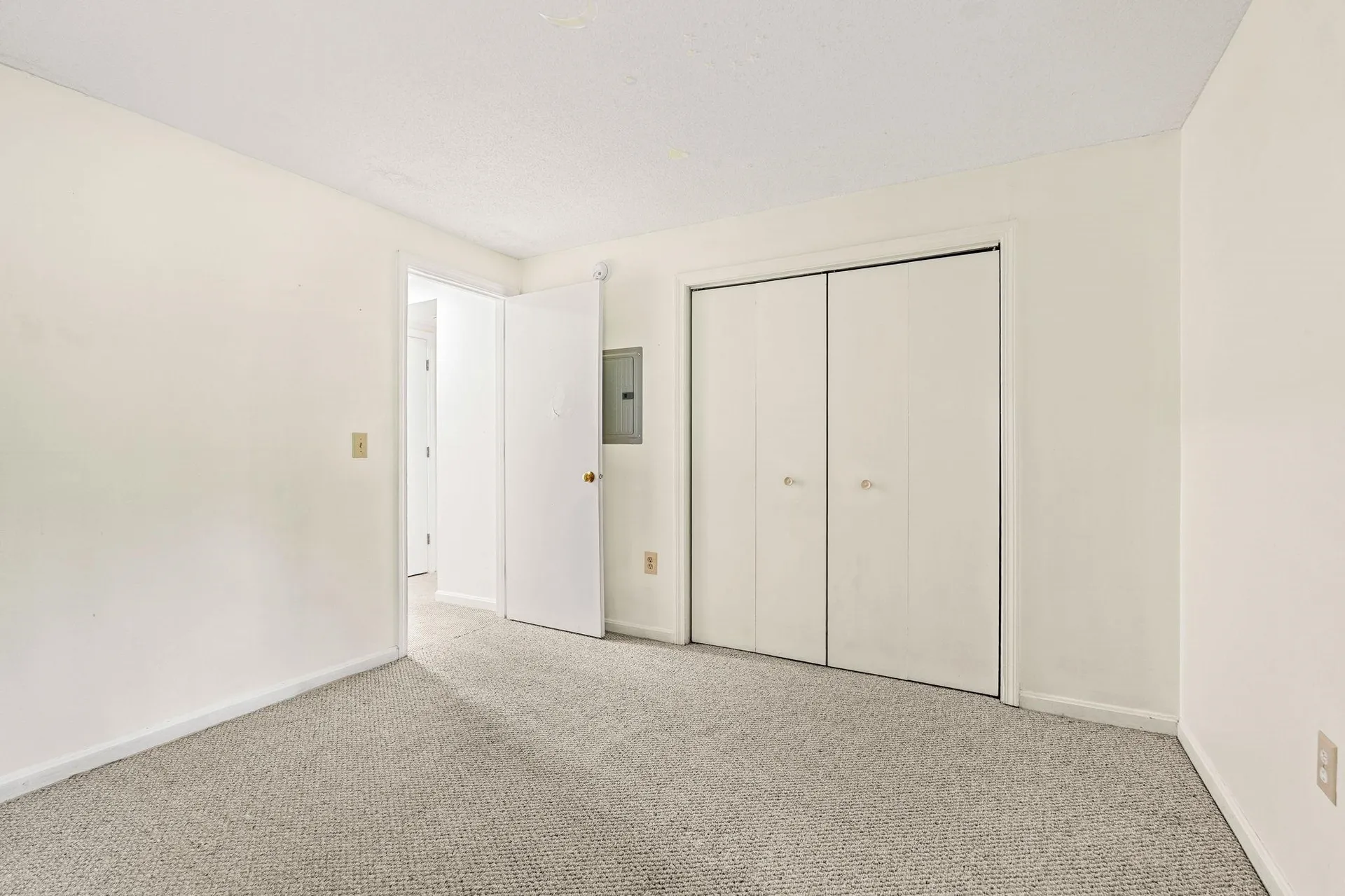 1202 White Cedar Boulevard Portsmouth NH 03801