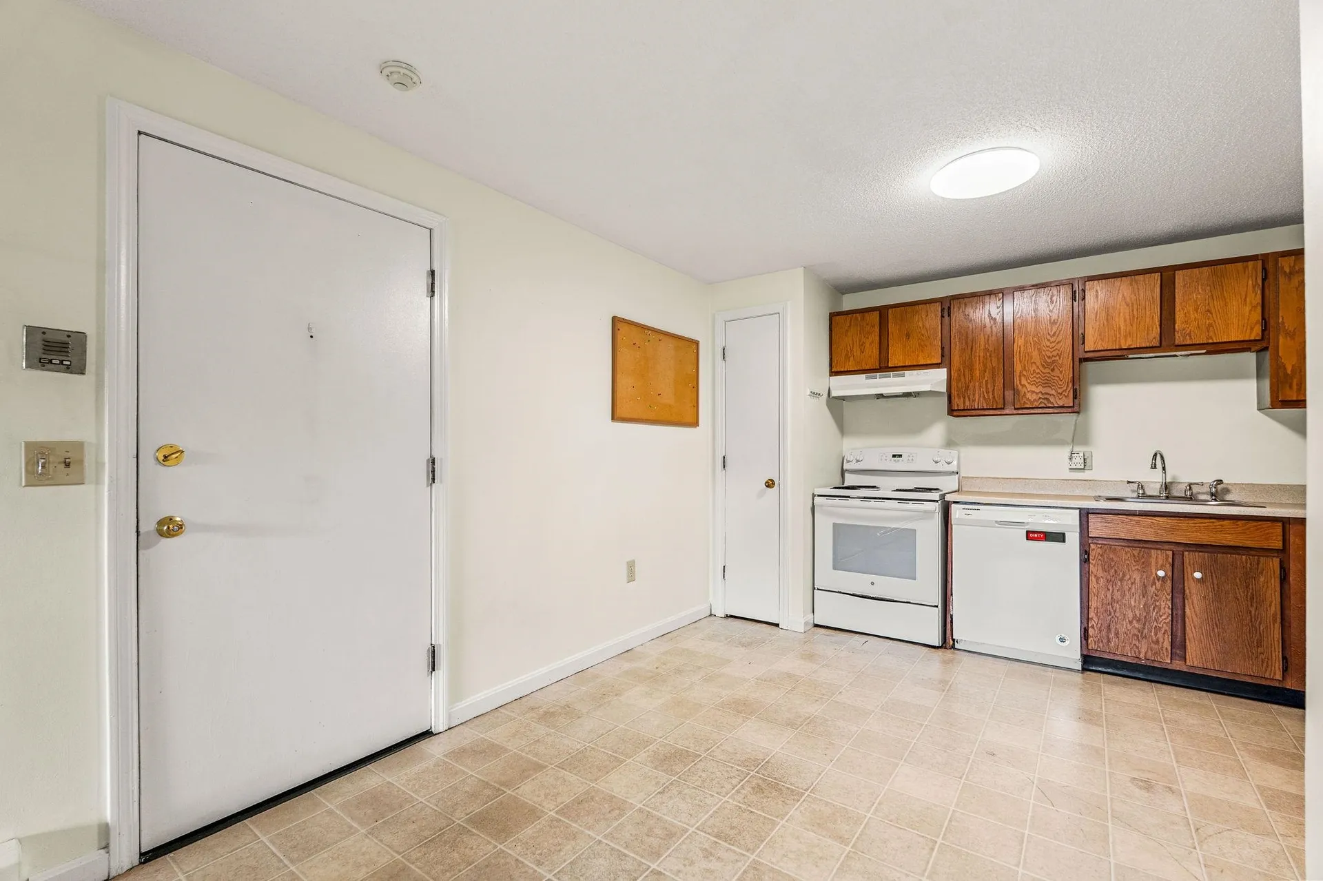 1202 White Cedar Boulevard Portsmouth NH 03801