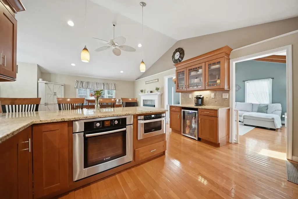 50 Langholm Drive Nashua NH 03062