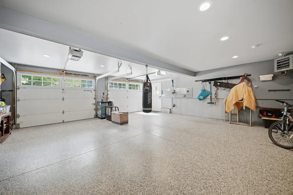 50 Langholm Drive Nashua NH 03062