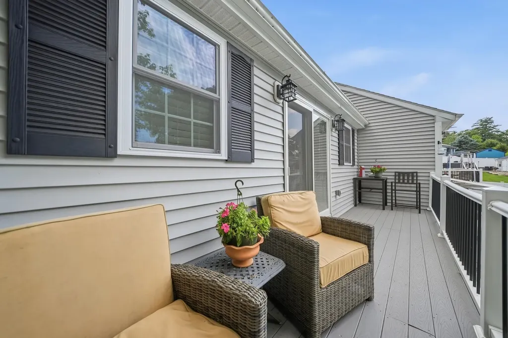 50 Langholm Drive Nashua NH 03062