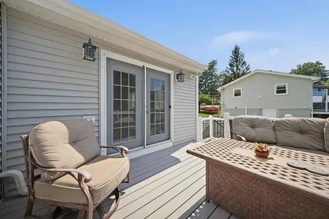 50 Langholm Drive Nashua NH 03062