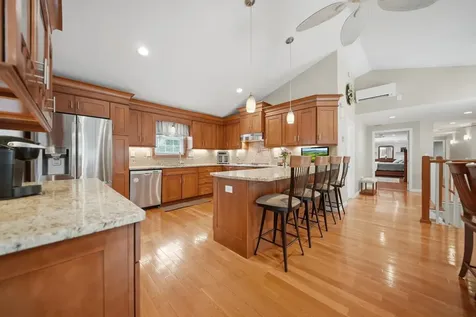 50 Langholm Drive Nashua NH 03062