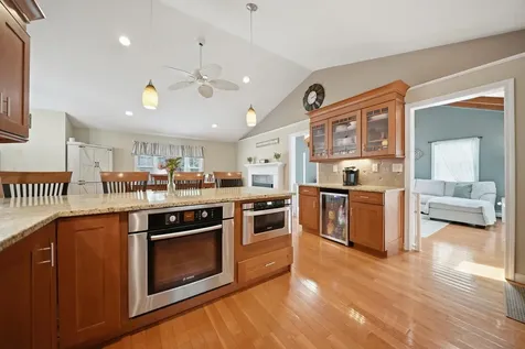 50 Langholm Drive Nashua NH 03062