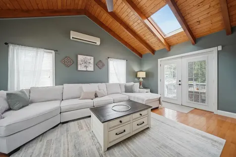 50 Langholm Drive Nashua NH 03062