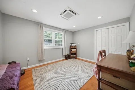 50 Langholm Drive Nashua NH 03062