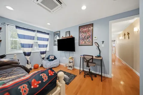 50 Langholm Drive Nashua NH 03062