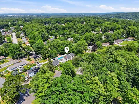 50 Langholm Drive Nashua NH 03062