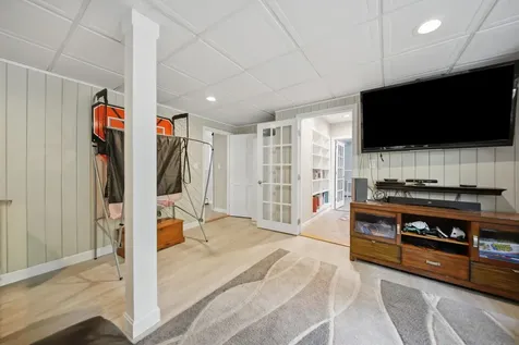 50 Langholm Drive Nashua NH 03062