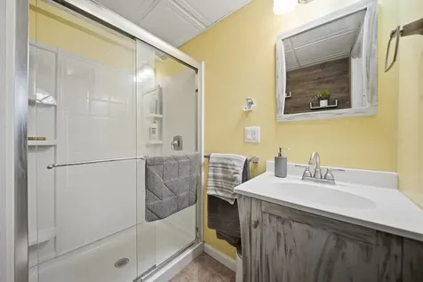 50 Langholm Drive Nashua NH 03062
