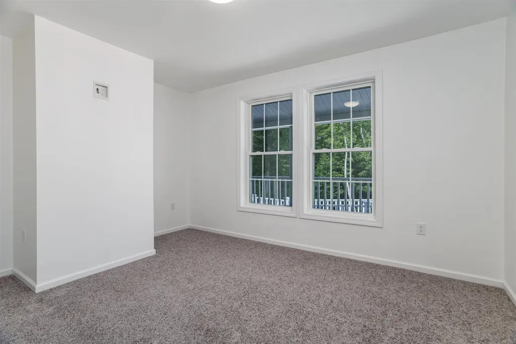 54 Deacons Lane Troy NH 03465