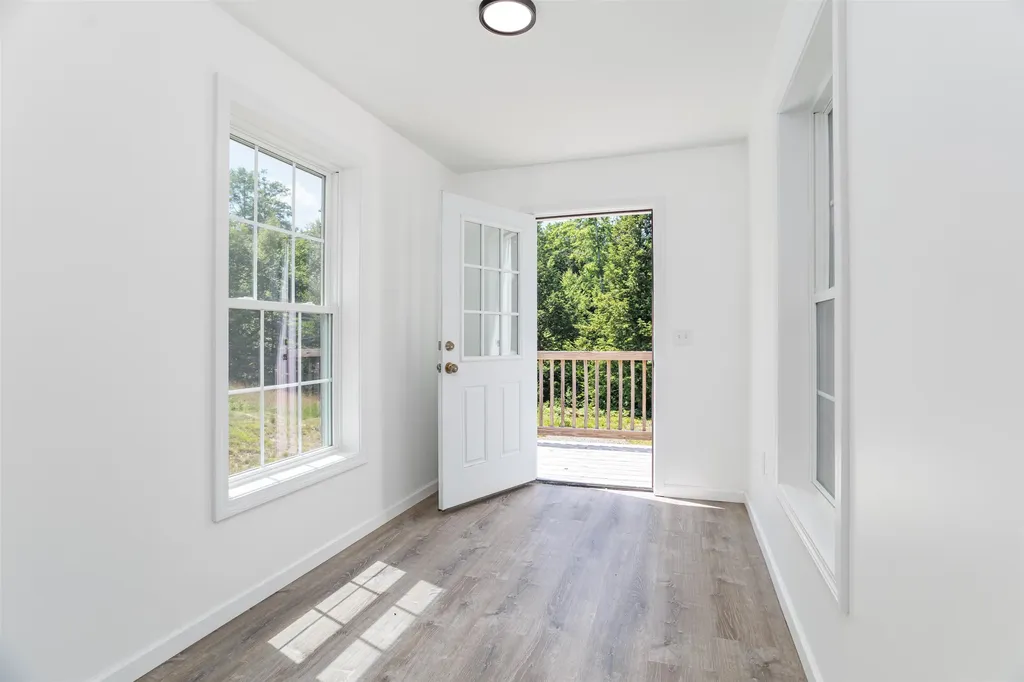 54 Deacons Lane Troy NH 03465
