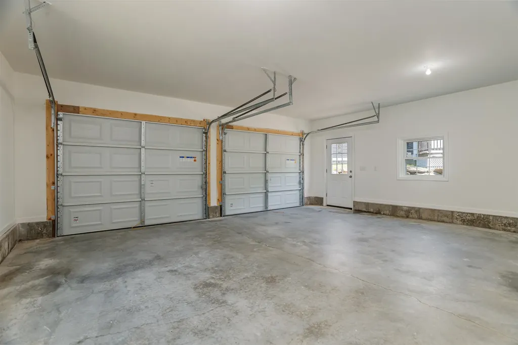 54 Deacons Lane Troy NH 03465