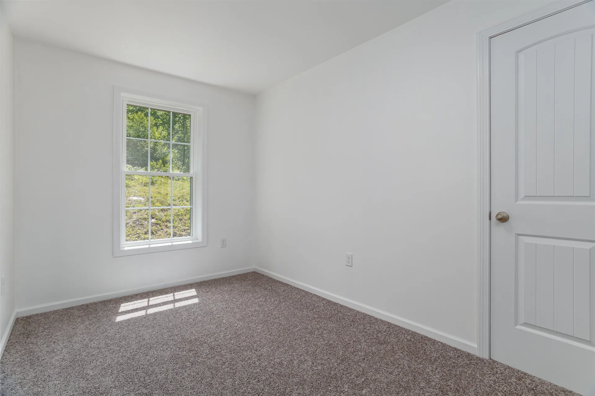54 Deacons Lane Troy NH 03465