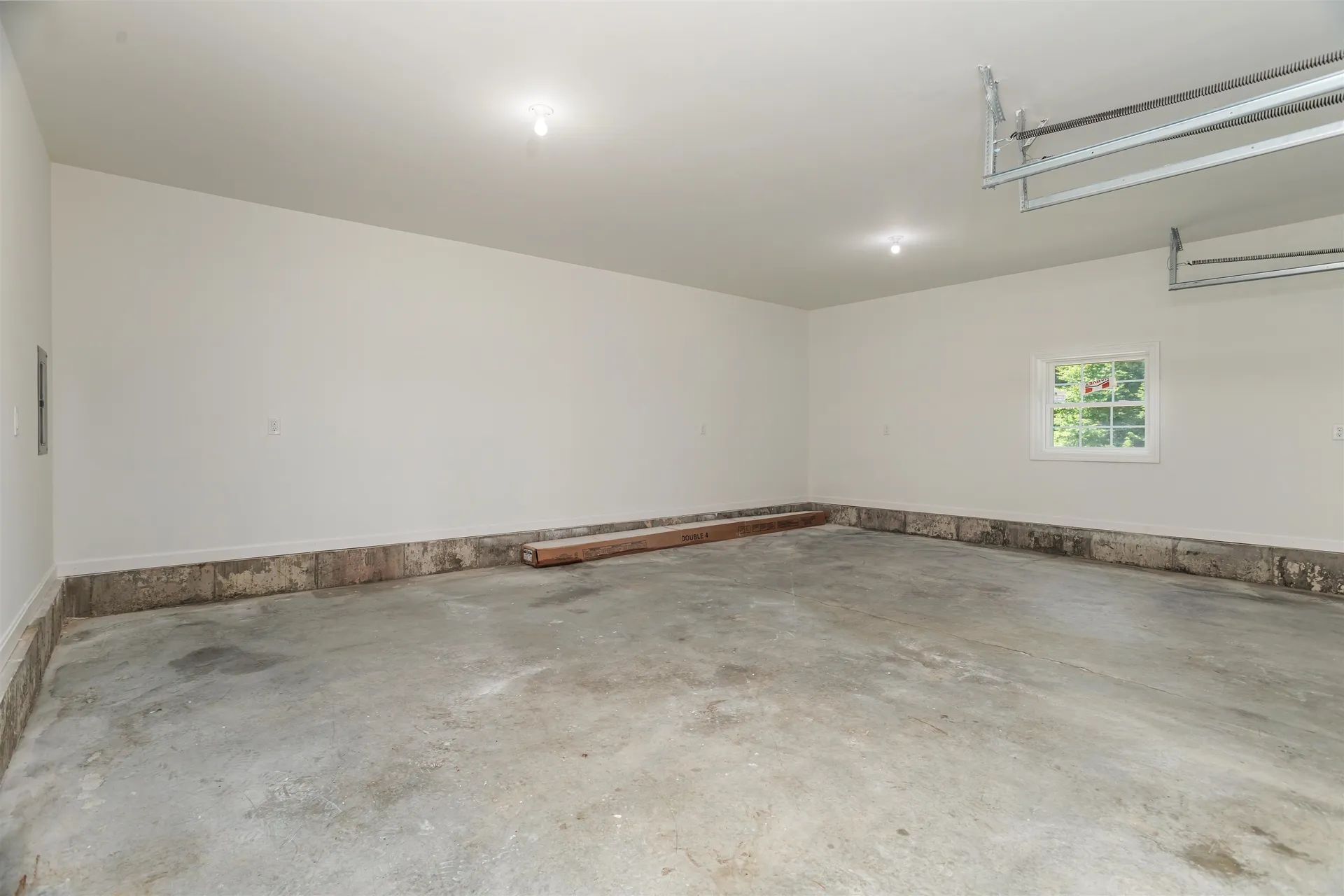 54 Deacons Lane Troy NH 03465