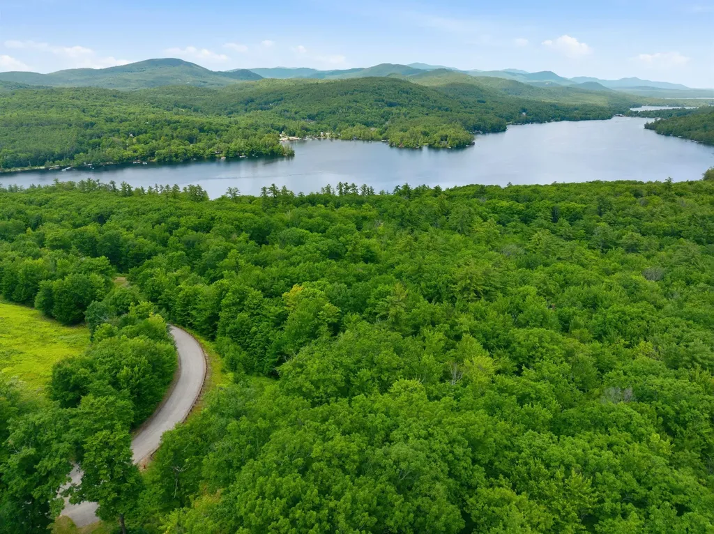 6 Squam River Landing Ashland NH 03217