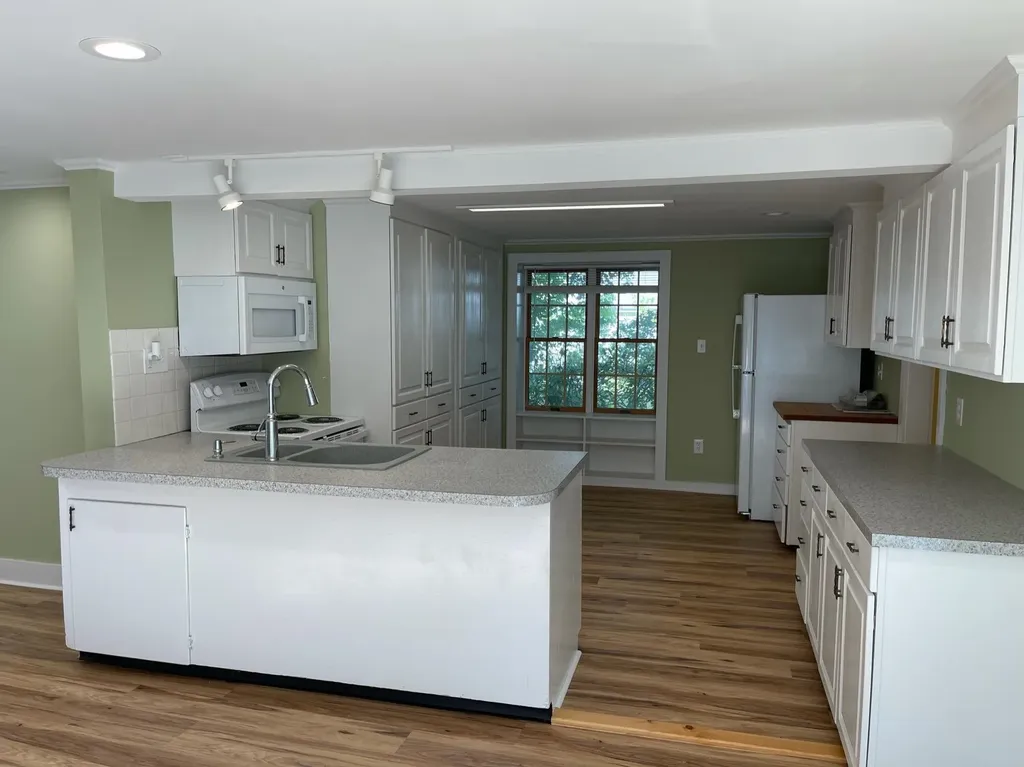 63 Main Street Ossipee NH 03814