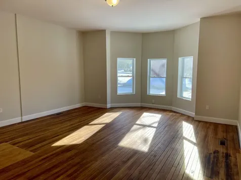 90 Pleasant Street Franklin NH 03235