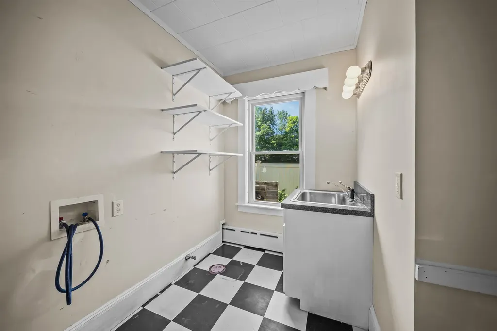 77 Highland Street Laconia NH 03246